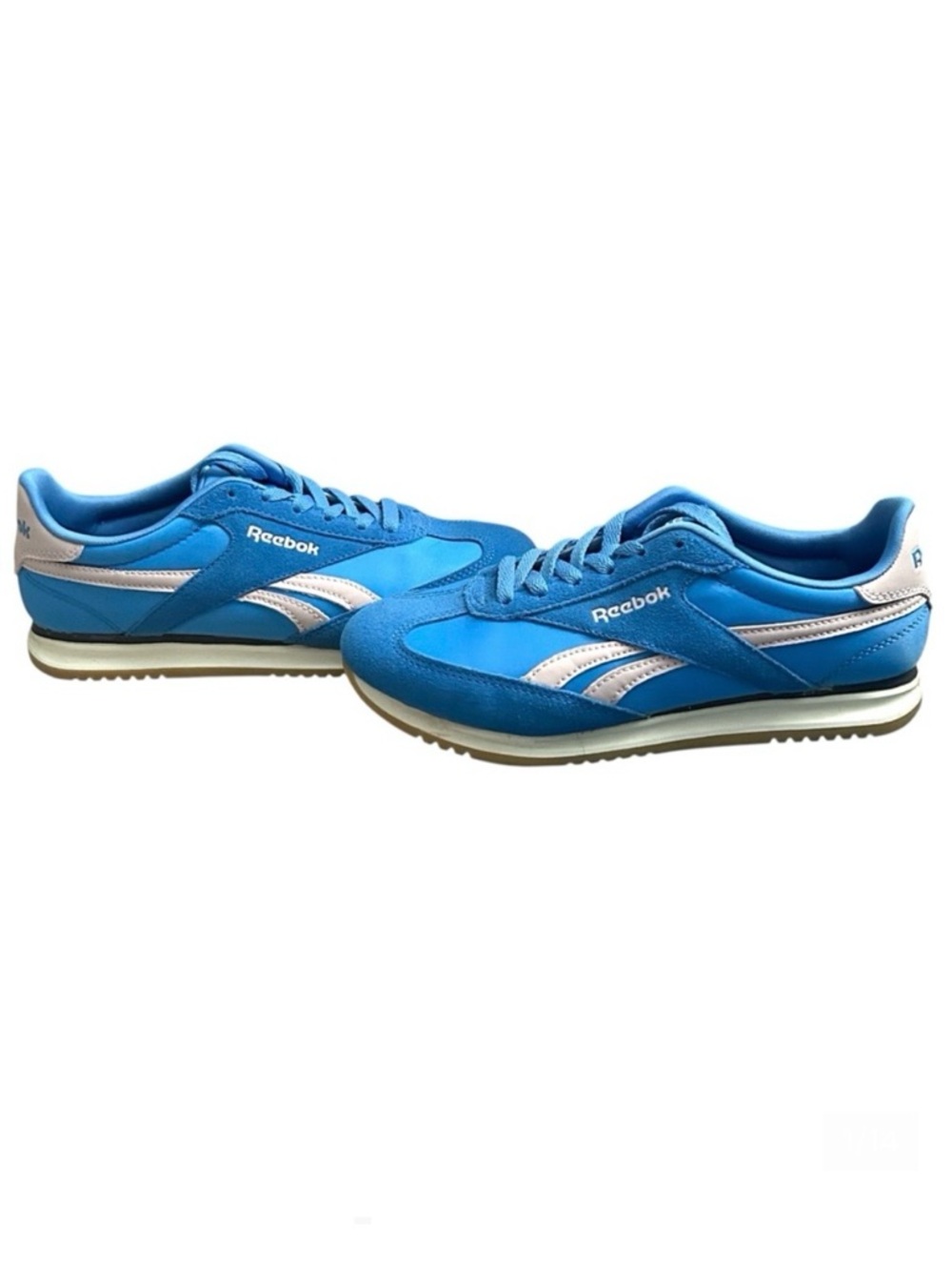 Reebok Blue & Light Pink Fiori Sneakers - Size 7 Women’s